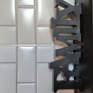 Family wall hanging verbage (black plastic)